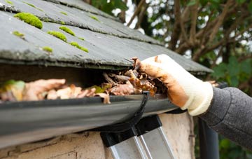 gutter cleaning Suffield